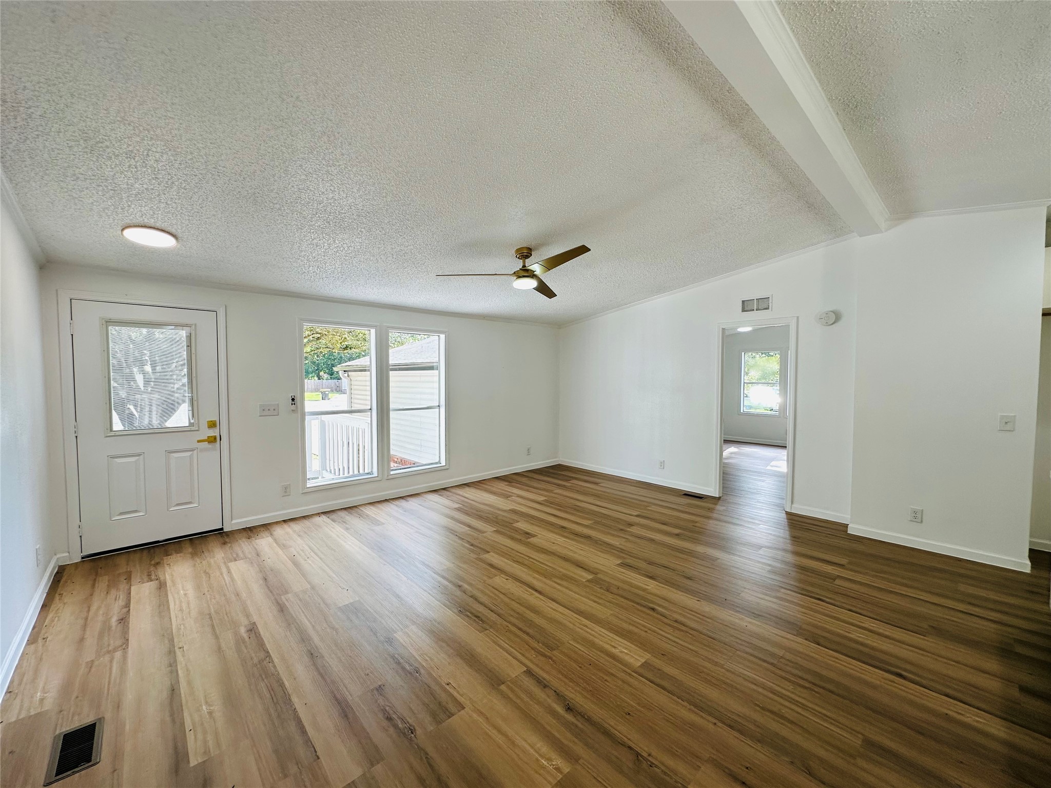 16474 Spring Rain Court Conroe, TX 77302 - Photo 13 of 50 Gallery Image 13