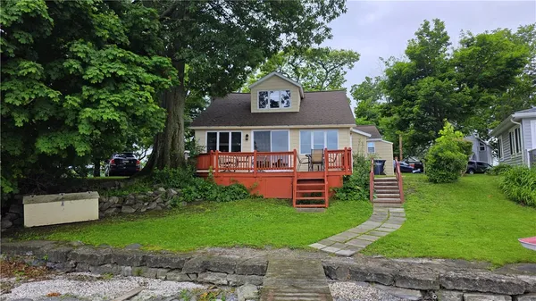 $325,000 | 809 Farleys Point Road, Springport, NY 13160