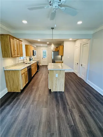 $2,450 | 212 Whitehall Road, Anderson, SC 29625