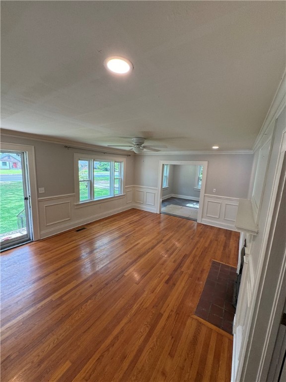 212 Whitehall Road Anderson, SC 29625 - Photo 2 of 11