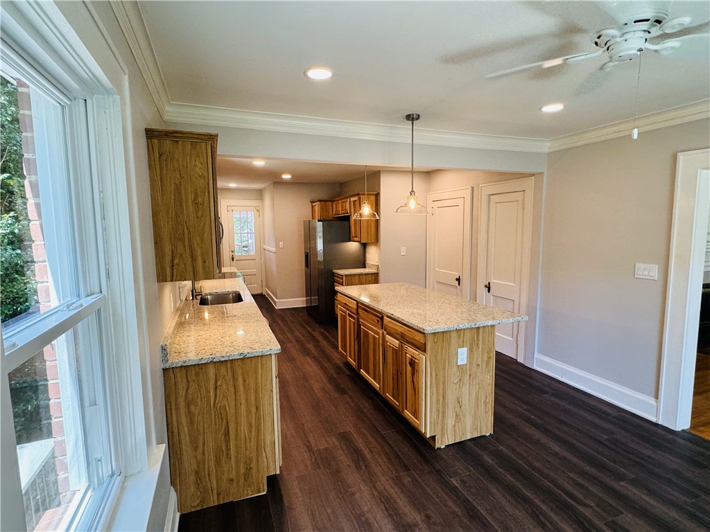 212 Whitehall Road Anderson, SC 29625 - Photo 3 of 11