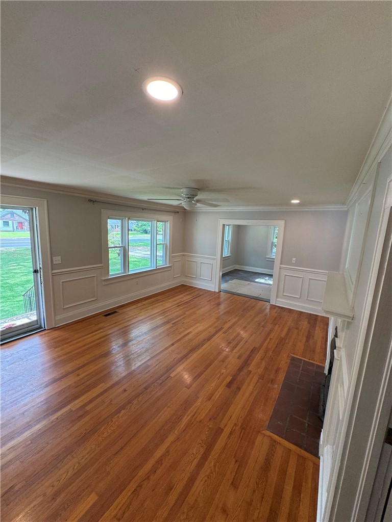 212 Whitehall Road Anderson, SC 29625 - Photo 4 of 11