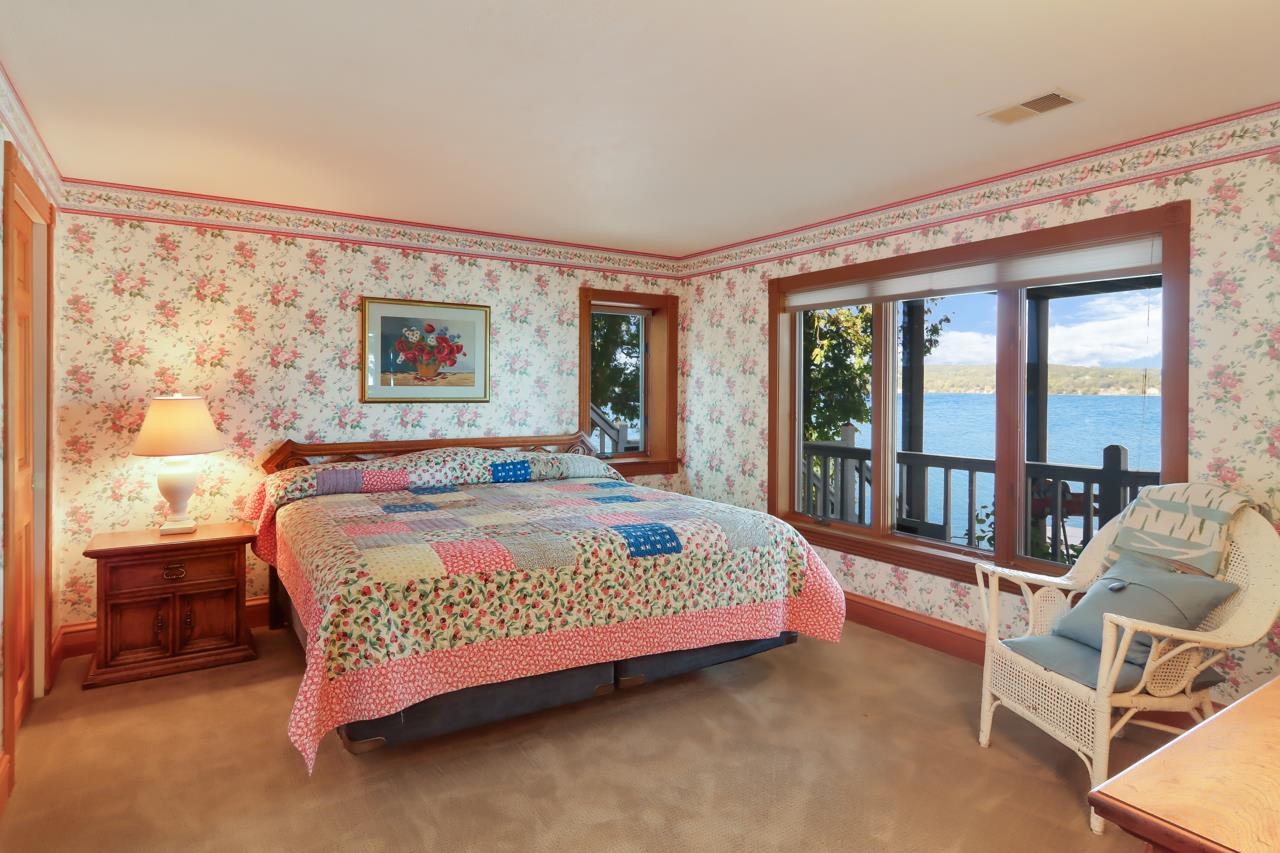 644 South Stony Point Road Suttons Bay, MI 49682 - Photo 48 of 79 1915495-47.JPG