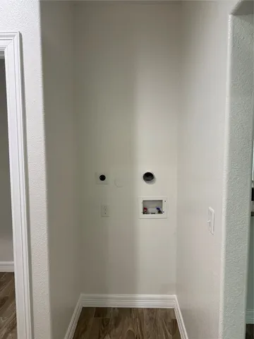 $1,200 | 716 Kolb Road, Unit 204, South Houston, TX 77587