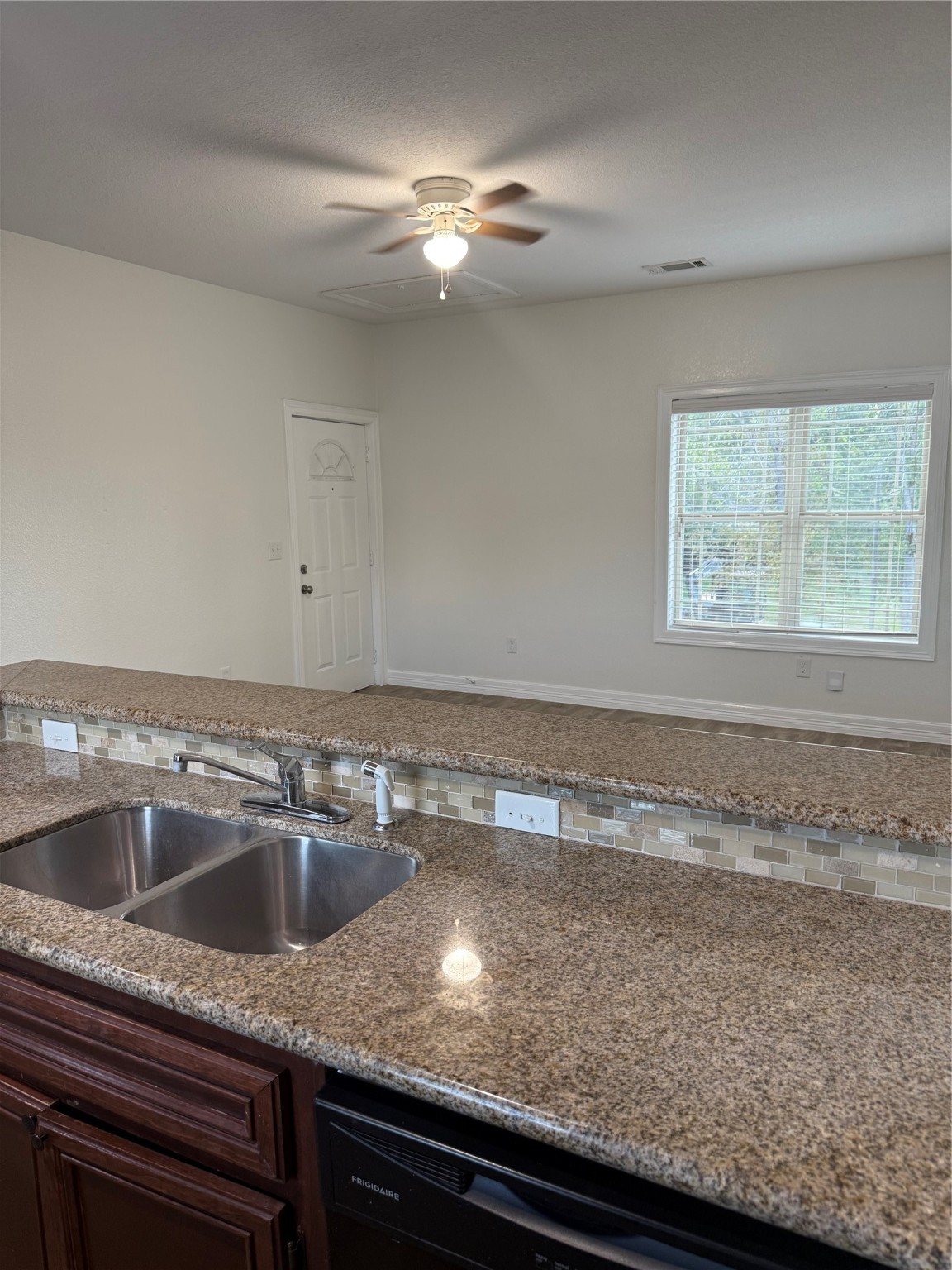 716 Kolb Road, Unit 204 South Houston, TX 77587 - Photo 9 of 10