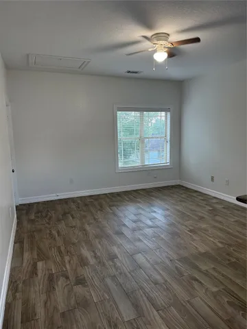 $1,200 | 716 Kolb Road, Unit 204, South Houston, TX 77587