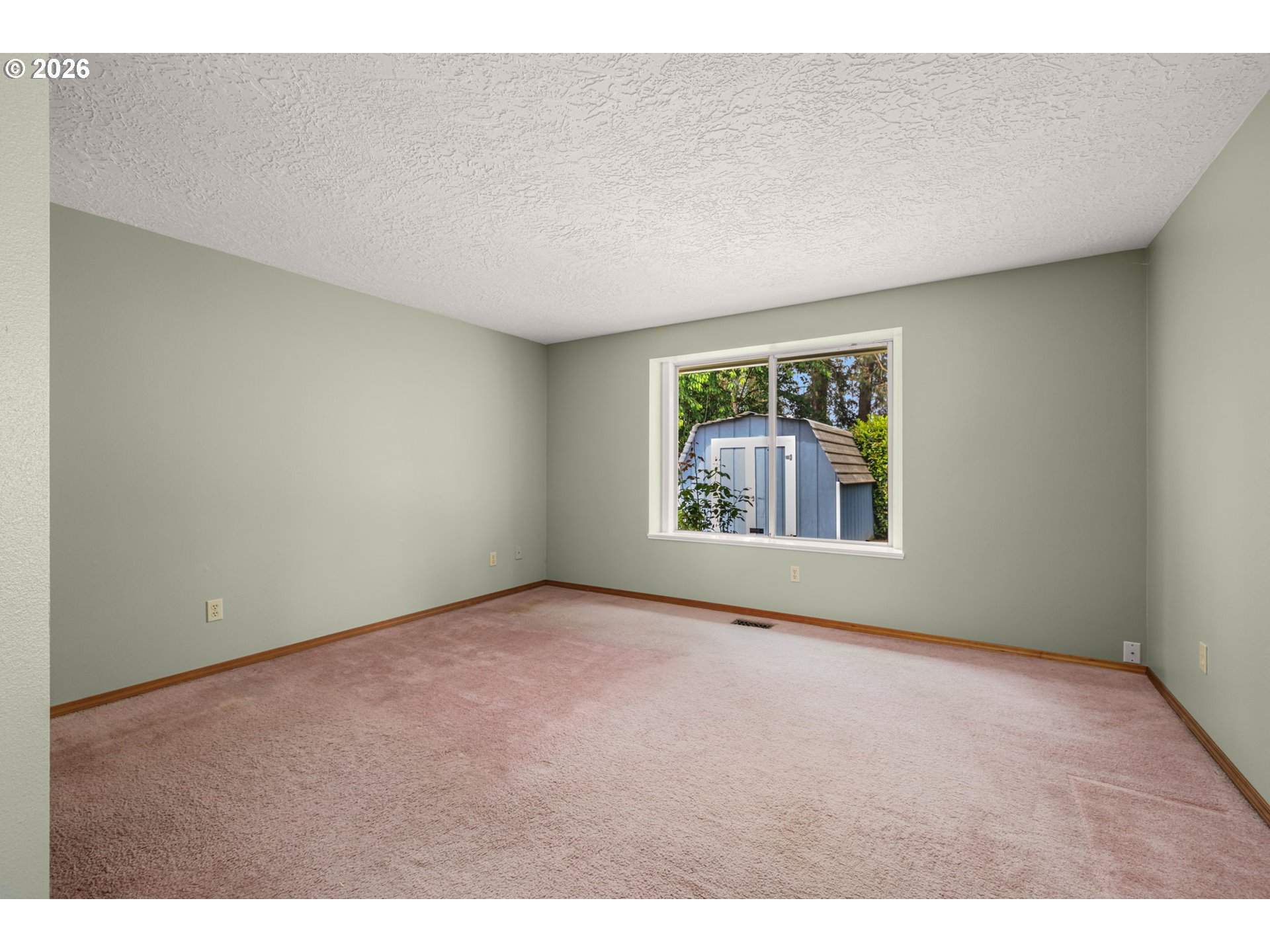 701 Southwest Linneman Court Gresham, OR 97030 - Photo 17 of 28