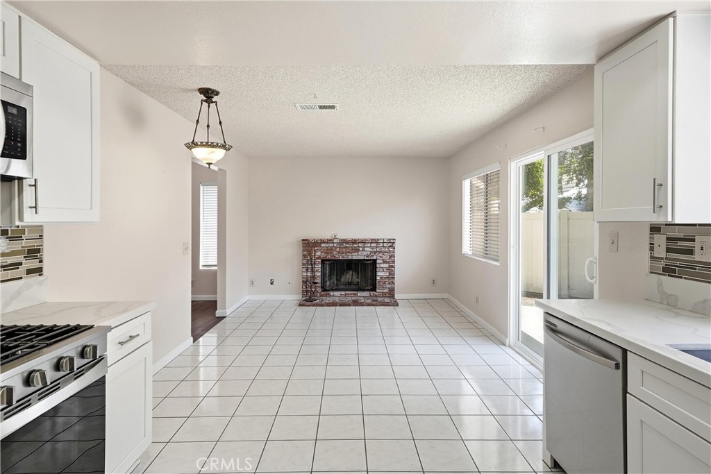 15303 Rancho Polermo Road Paramount, CA 90723 - Photo 12 of 33 Gallery Image 12