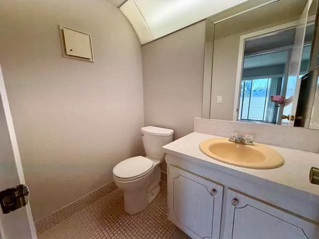 $84,900 | 83 Preston F, Boca Raton, FL 33434