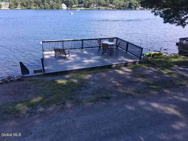 $350,000 | 2255 Oak Way, Argyle, NY 12809