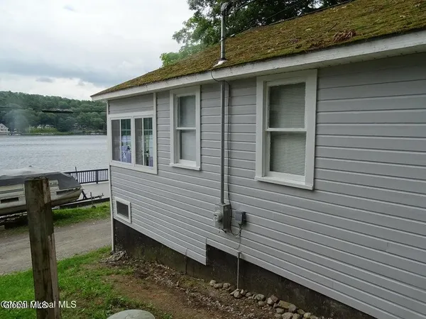 $350,000 | 2255 Oak Way, Argyle, NY 12809