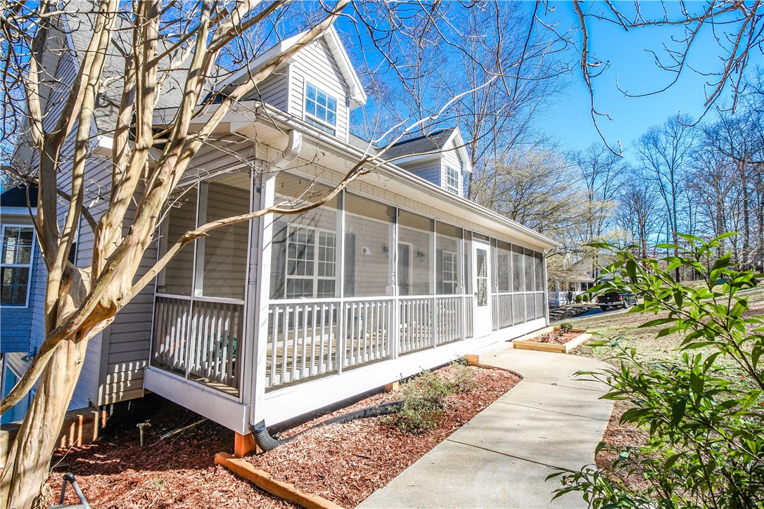 509 State Rd S-37-561 Seneca, SC 29678 - Photo 3 of 47 Gallery Image 3