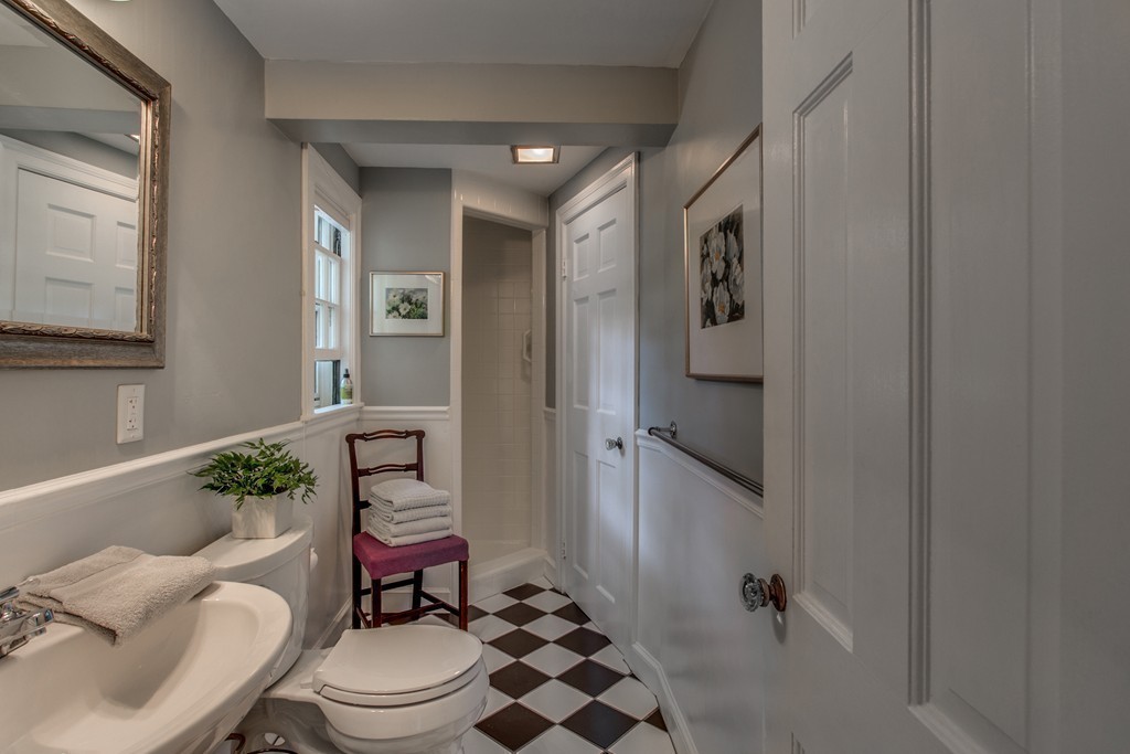 3 Stevens Road Marblehead, MA 01945 - Photo 11 of 26 Gallery Image 11