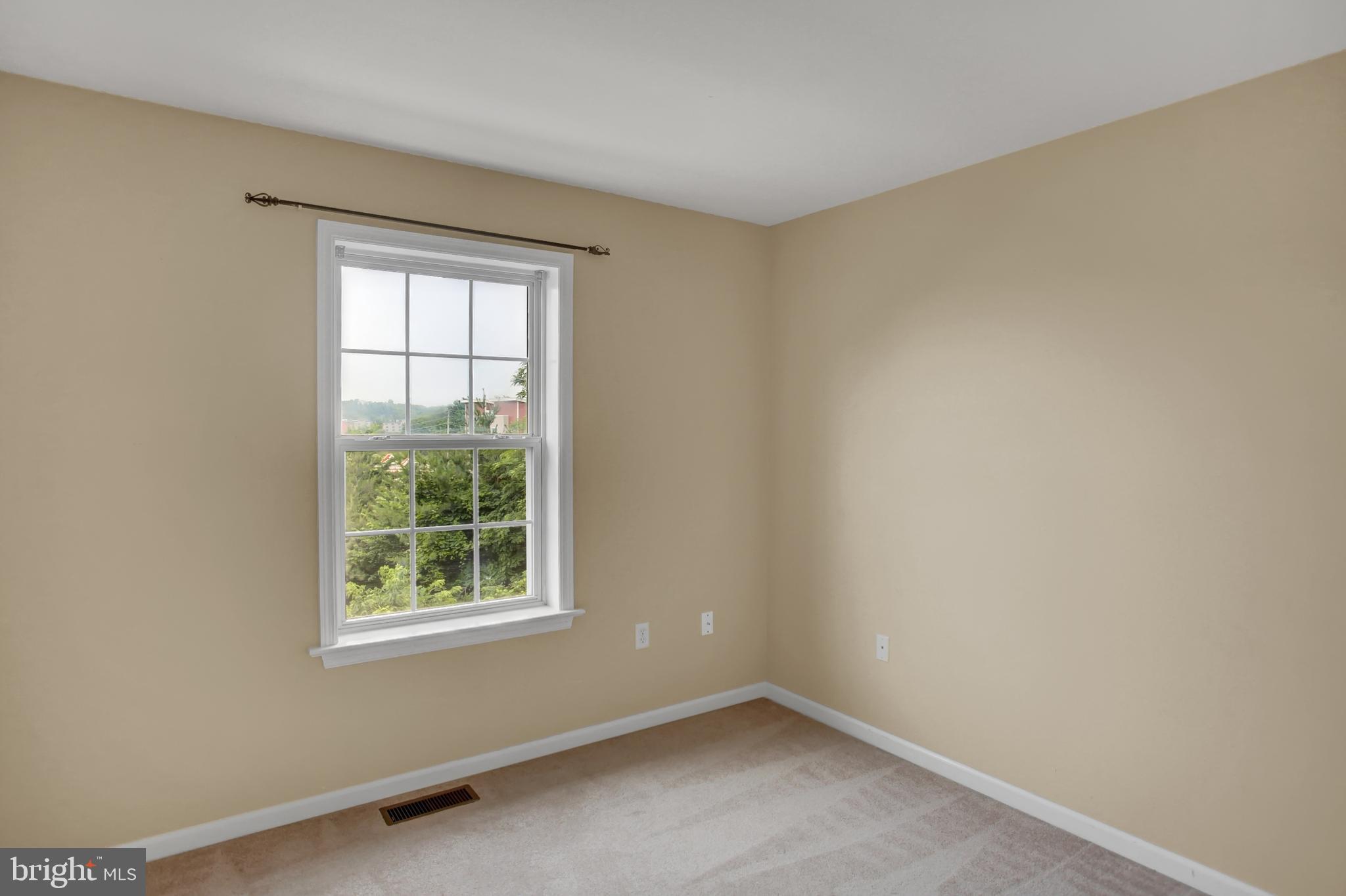 2244 Ionoff Road Harrisburg, PA 17110 - Photo 21 of 30 Gallery Image 21