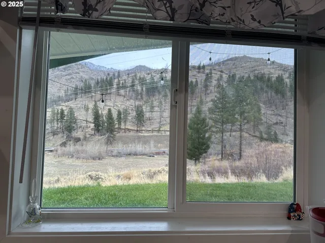 $429,000 | 24826 South S Highway, Canyon City, OR 97820