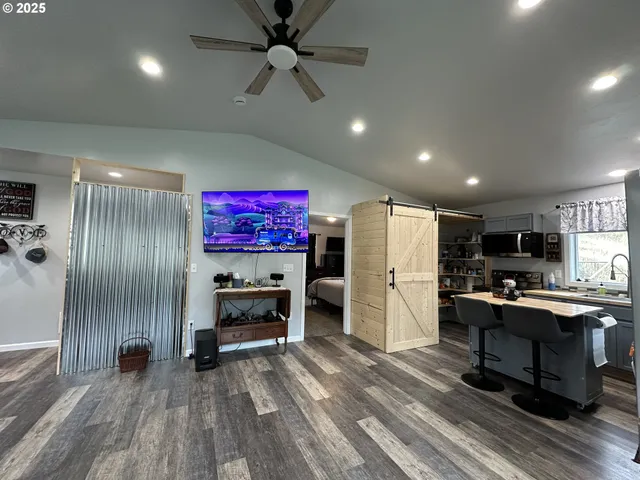 $429,000 | 24826 South S Highway, Canyon City, OR 97820