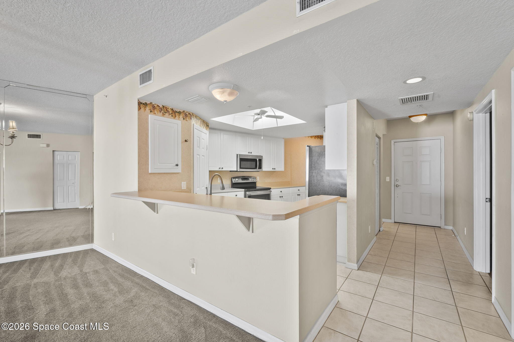 104 Riverside Drive, Unit 403 Cocoa, FL 32922 - Photo 20 of 61 Bar