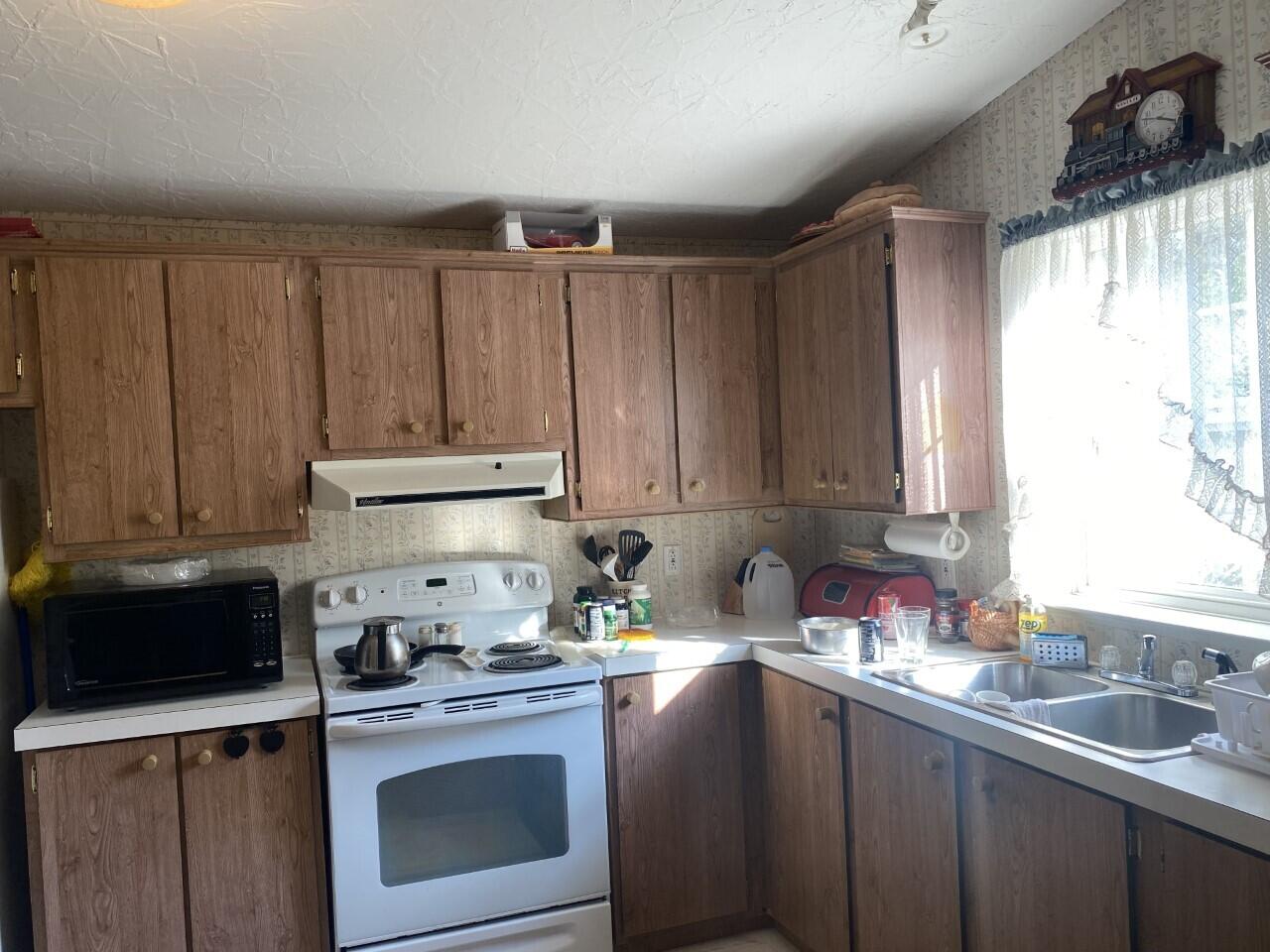 545 Hodson Road Gold Hill, OR 97525 - Photo 6 of 17 thumbnail_IMG_5386