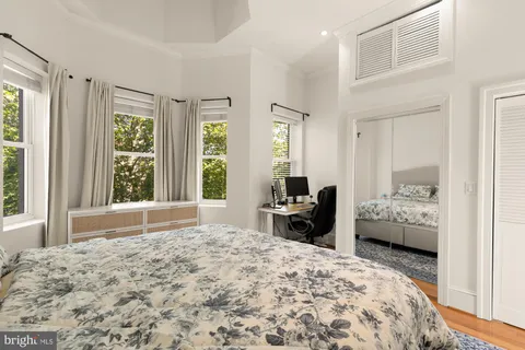 $1,350,000 | 502 12th Street Northeast, Washington, DC 20002