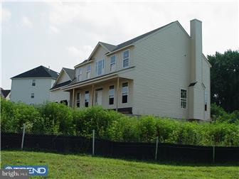 927 Nottingham Road Pottstown, PA 19465 - Photo 2 of 9