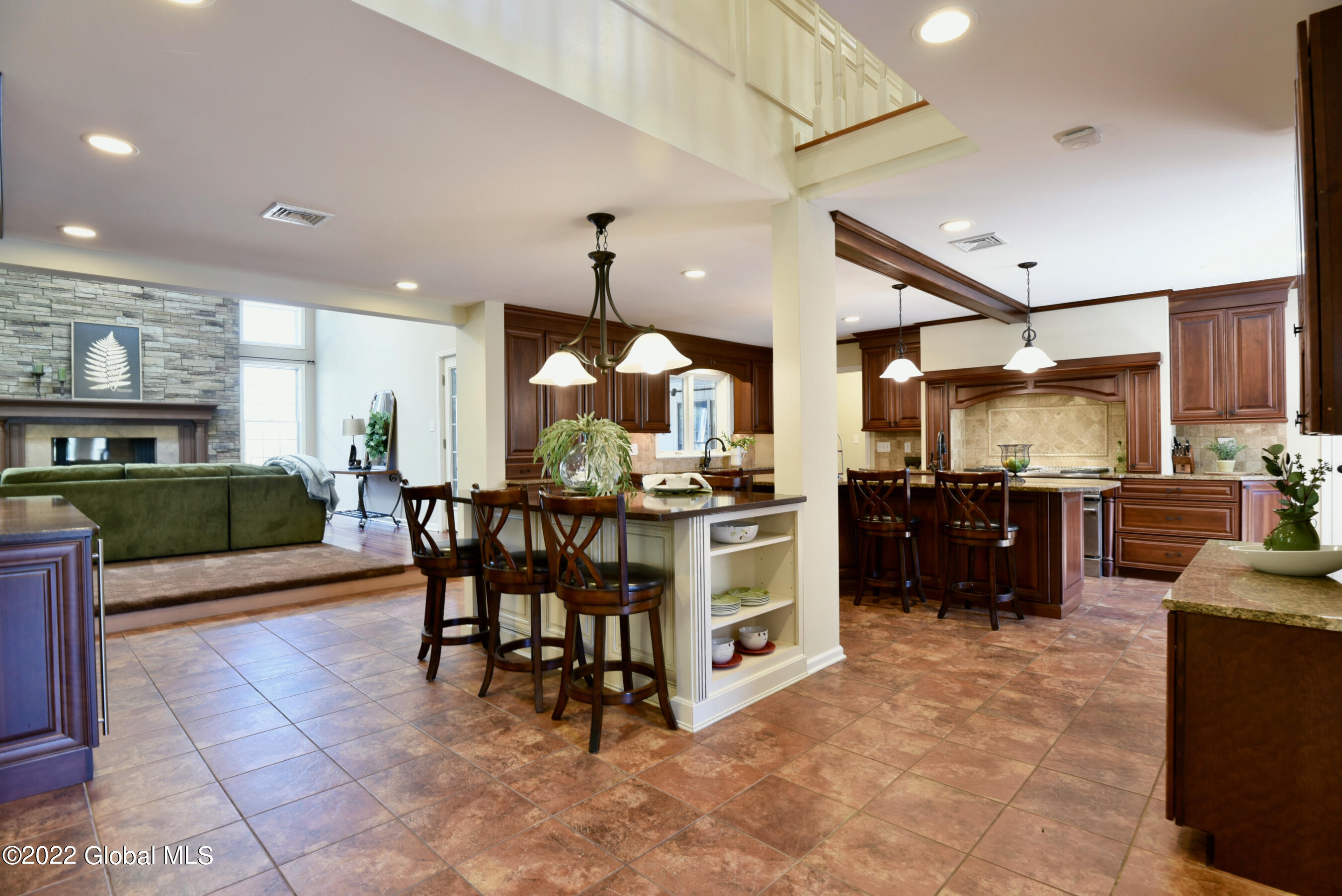 2467 Rosendale Road Niskayuna, NY 12309 - Photo 14 of 82 22