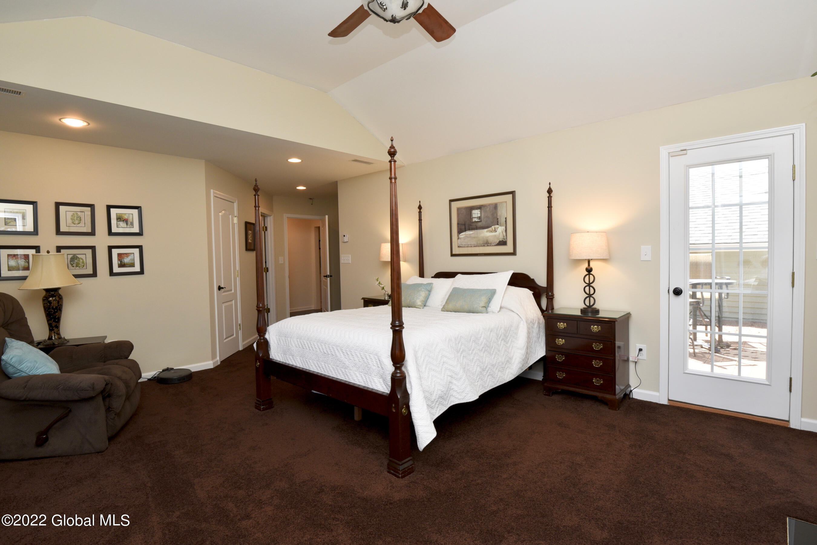 2467 Rosendale Road Niskayuna, NY 12309 - Photo 29 of 82 45