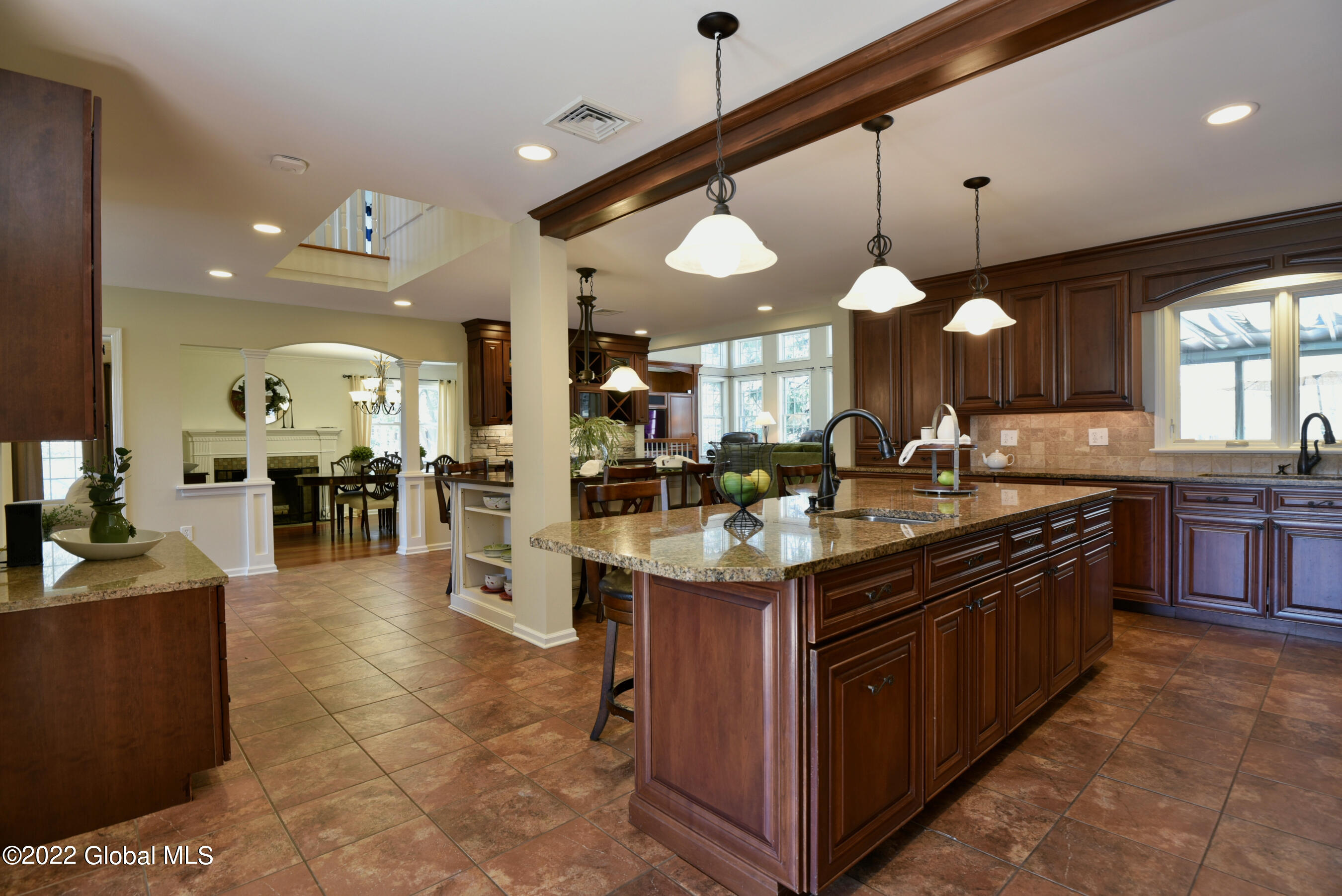 2467 Rosendale Road Niskayuna, NY 12309 - Photo 4 of 82 9