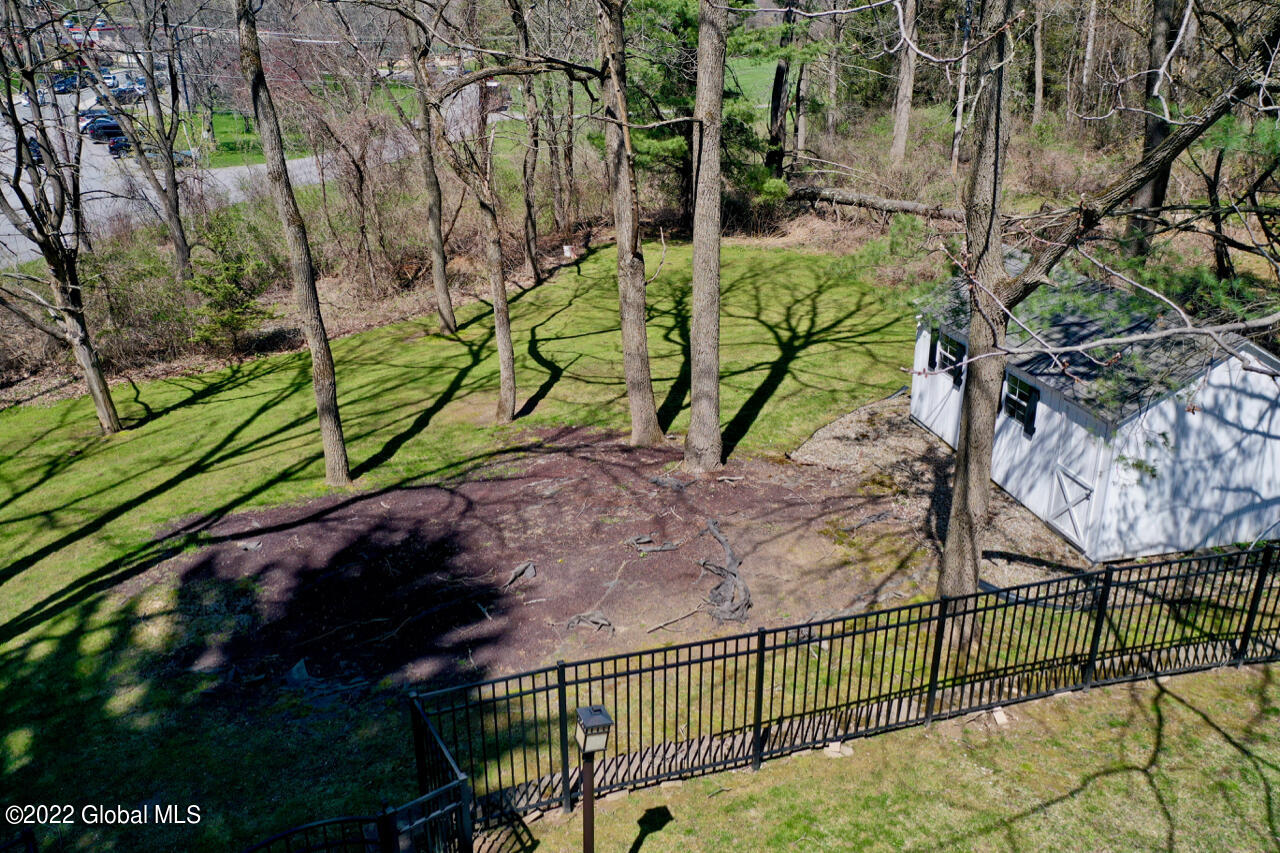 2467 Rosendale Road Niskayuna, NY 12309 - Photo 78 of 82 21