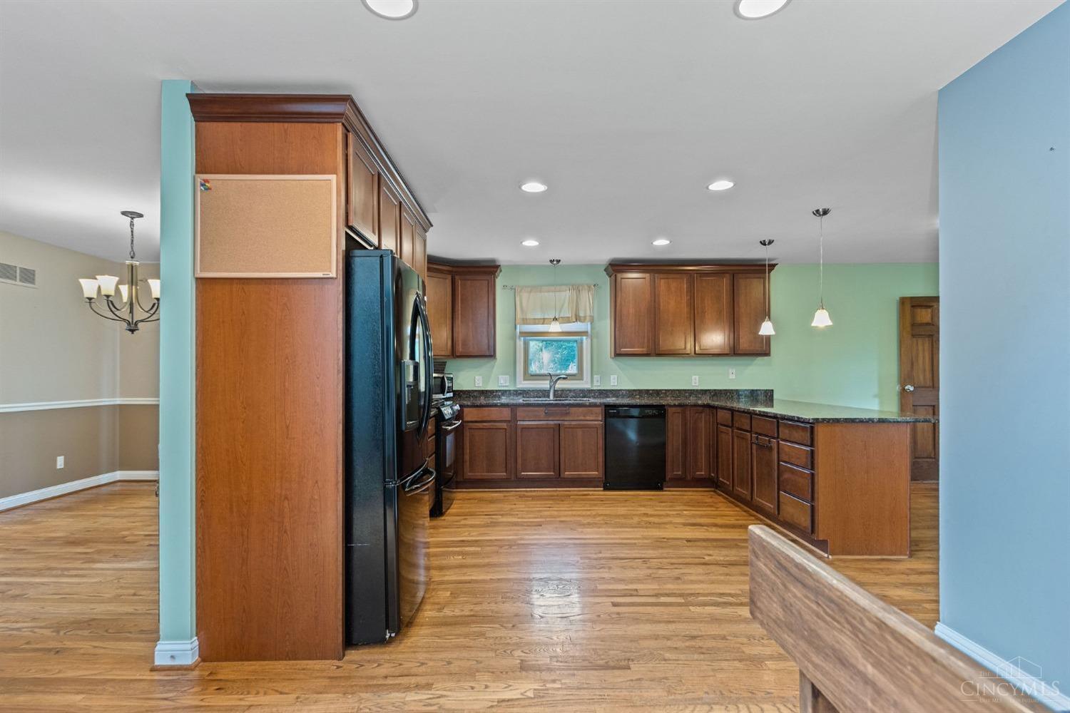 6511 Yankee Road Middletown, OH 45044 - Photo 13 of 47 Gallery Image 13