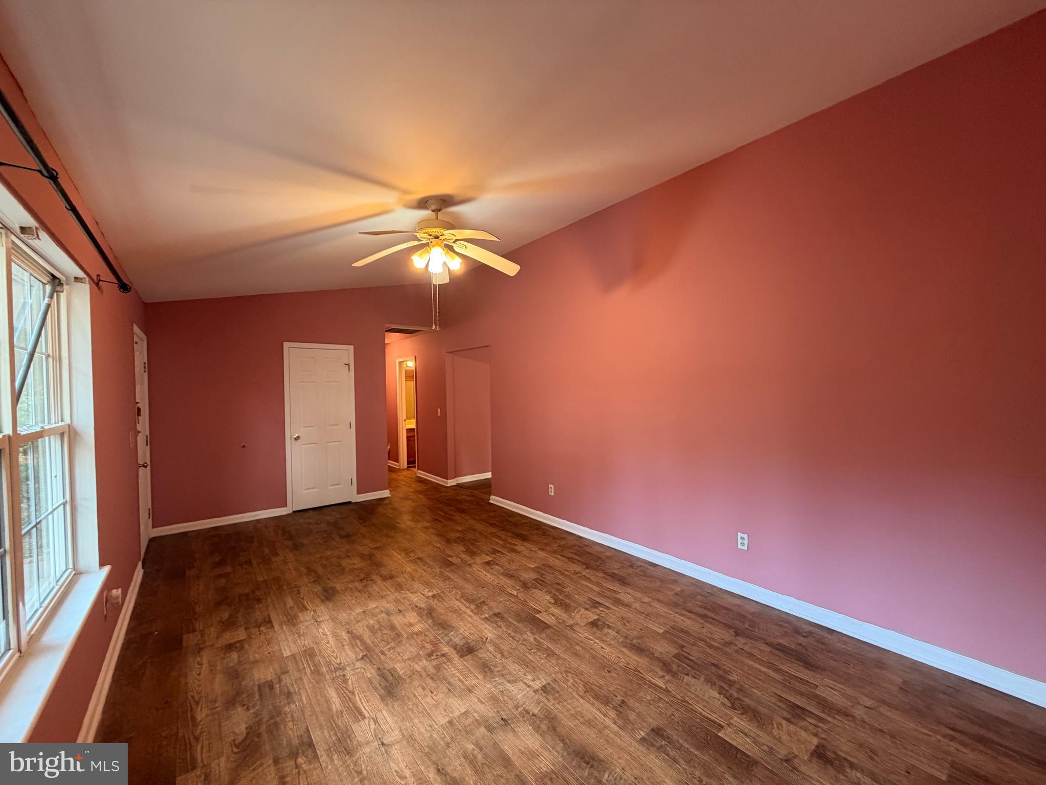 208 Harford Road Salisbury, MD 21801 - Photo 5 of 43 Gallery Image 5