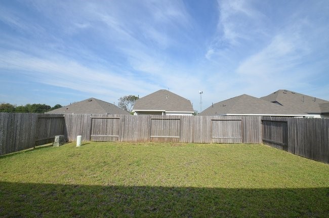 5626 Brooklyn Rose Drive Rosharon, TX 77583 - Photo 45 of 50 Gallery Image 45