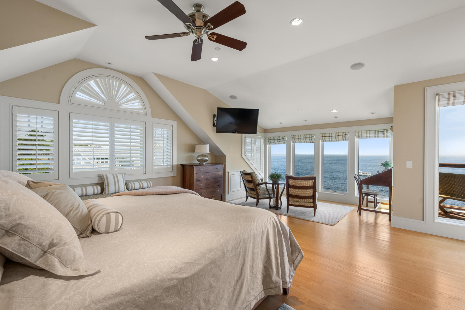 121 Bald Head Cliff Road York, ME 03902 - Photo 41 of 51 Primary Bedroom