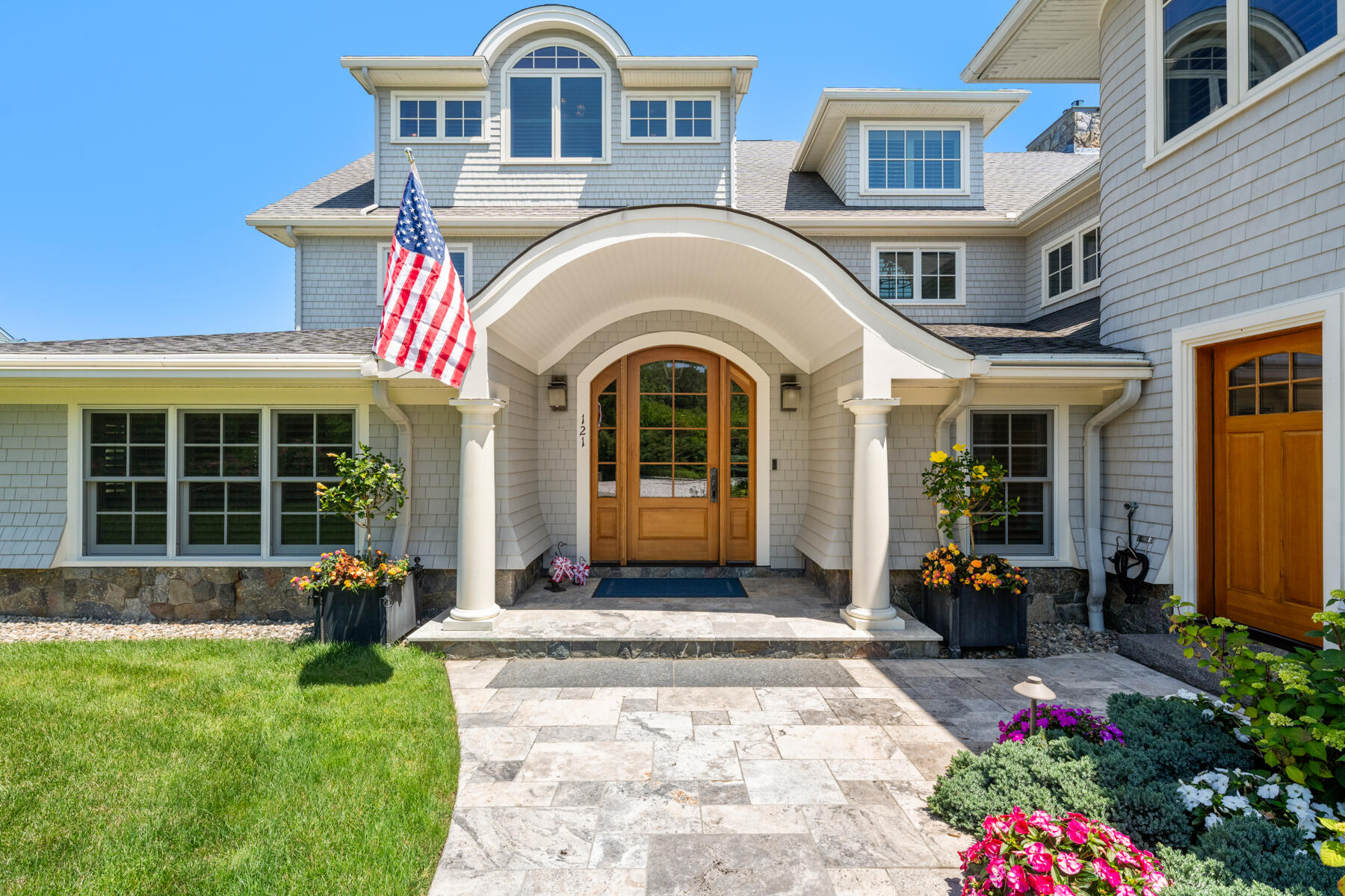 121 Bald Head Cliff Road York, ME 03902 - Photo 7 of 51 Front Entrance