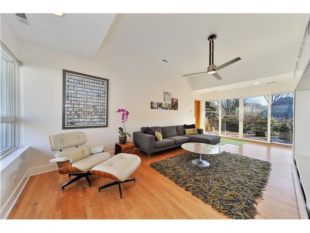 2921 Sheridan Road Evanston, IL 60201 - Photo 15 of 25 a living room with furniture and a large window
