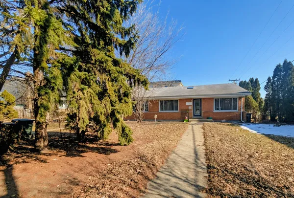 $2,750 | 8557 North National Avenue, Unit 8557, Niles, IL 60714