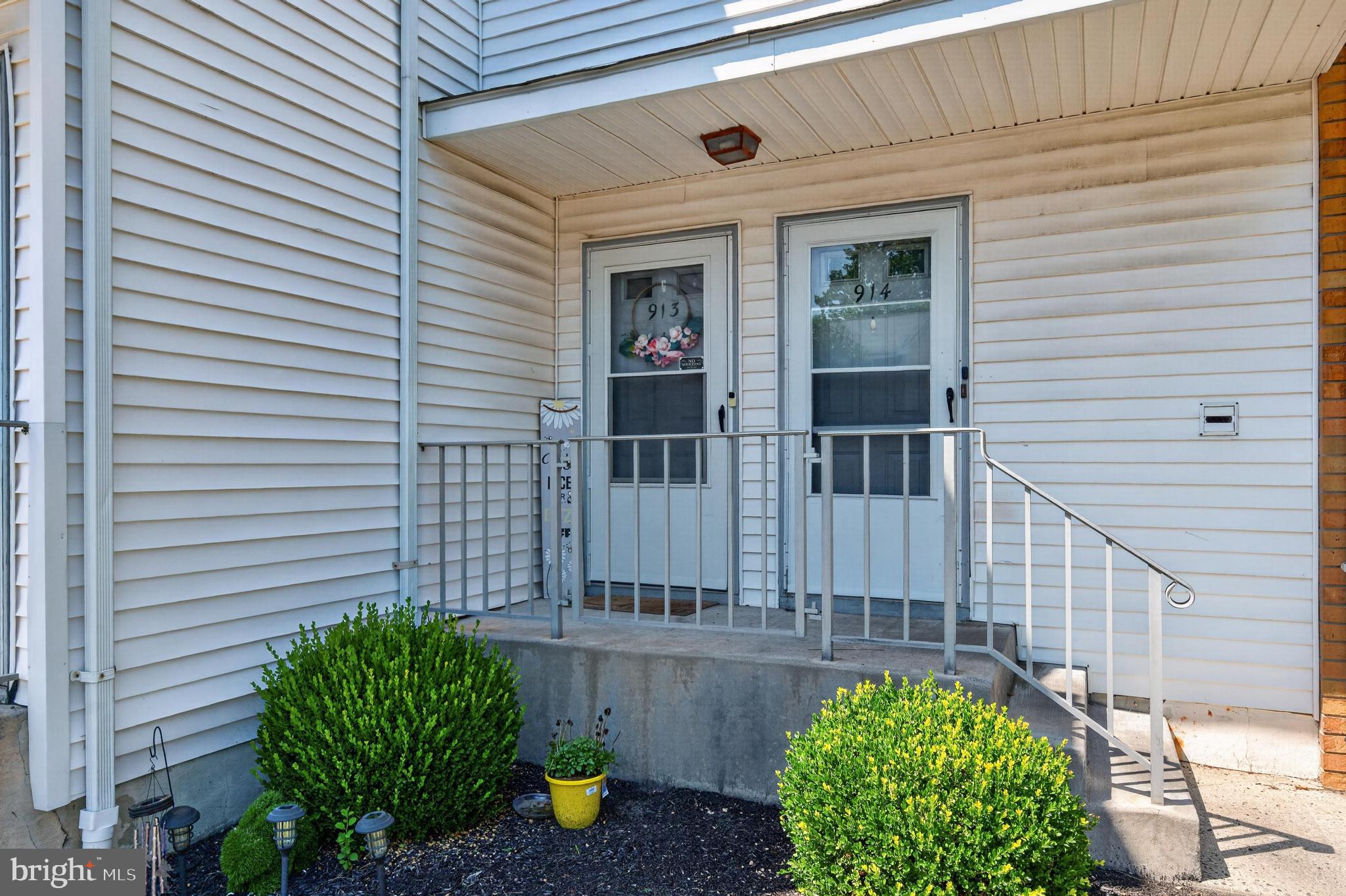 913 Woodchip Road Lumberton, NJ 08048 - Photo 11 of 20 Charming entryway with inviting doors.
