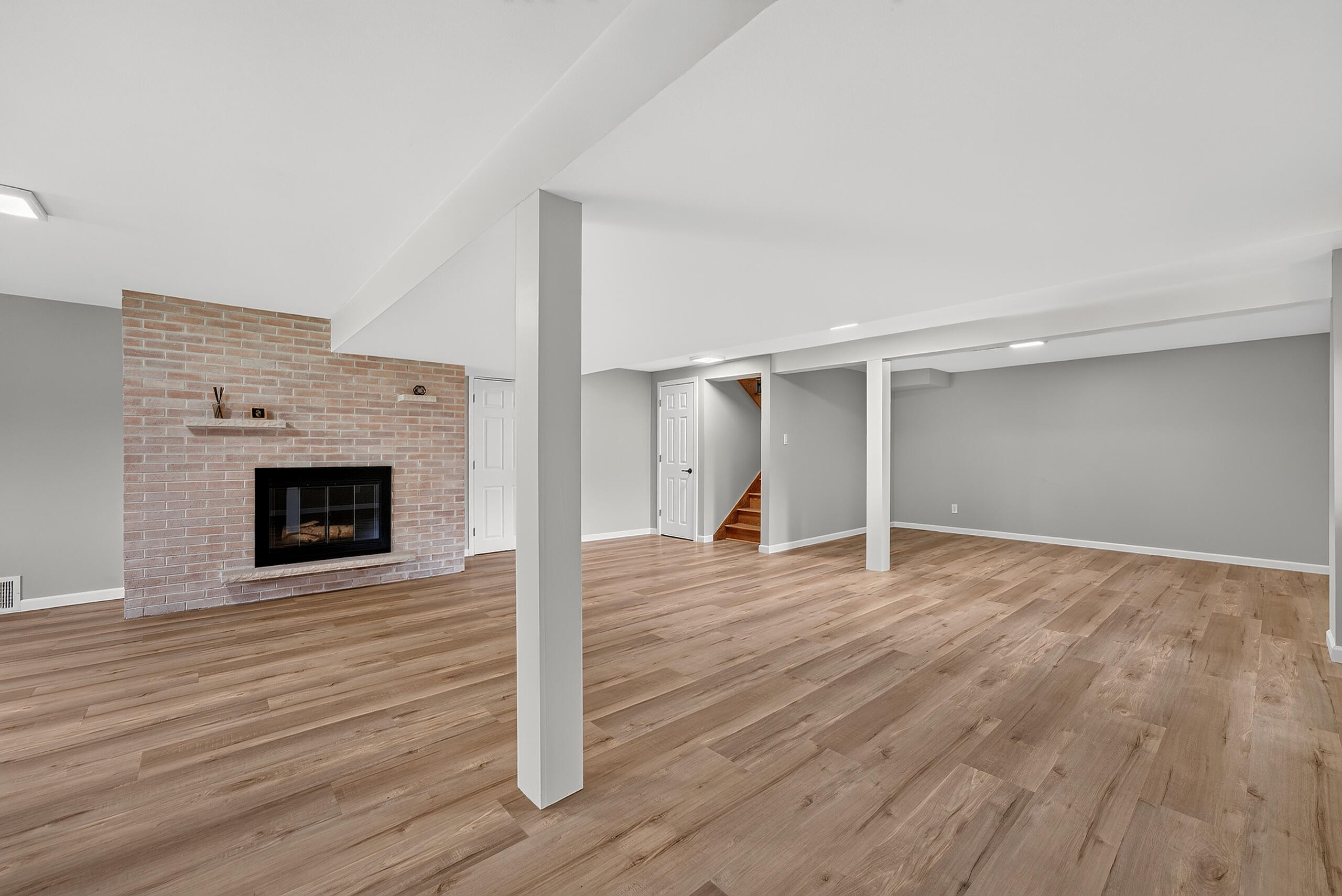 8153 West Holly Road Mequon, WI 53097 - Photo 36 of 42 031_DH100174