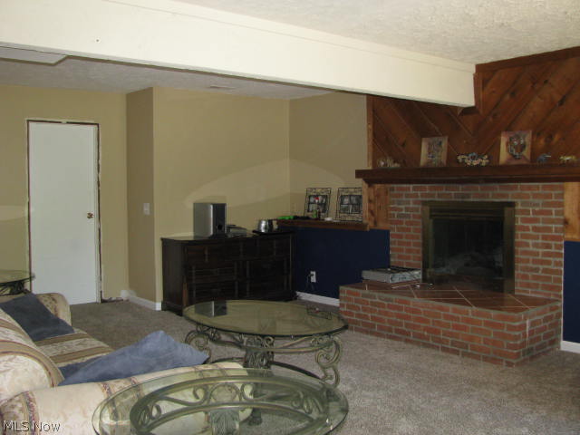 8543 Ravenna Road Chardon, OH 44024 - Photo 5 of 23