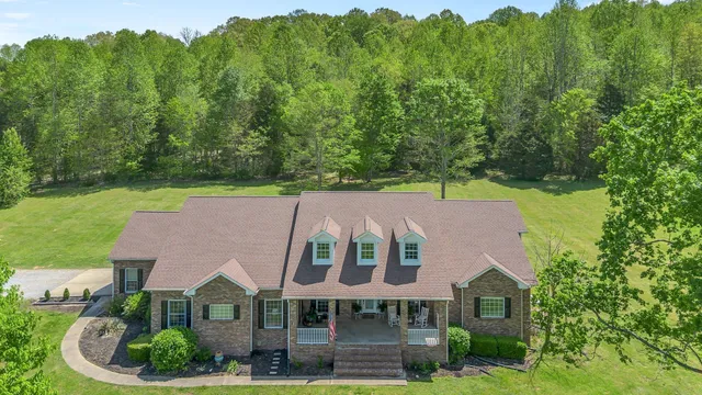 $949,000 | 2600 Little Bartons Creek Road, Cumberland Furnace, TN 37051