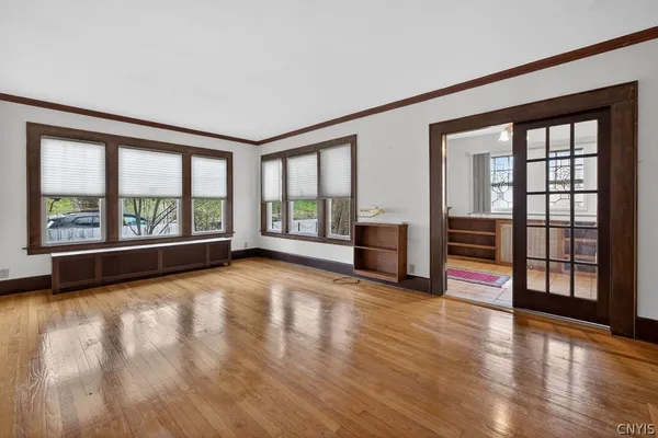 $279,900 | 1062 Bellevue Avenue, Syracuse, NY 13204