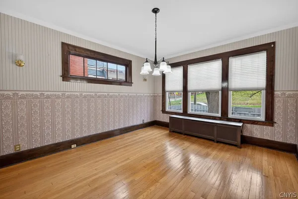 $279,900 | 1062 Bellevue Avenue, Syracuse, NY 13204