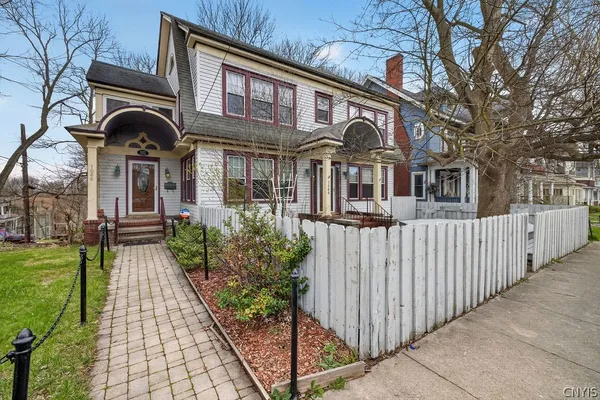 $279,900 | 1062 Bellevue Avenue, Syracuse, NY 13204