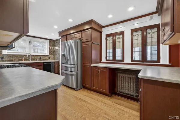 $279,900 | 1062 Bellevue Avenue, Syracuse, NY 13204