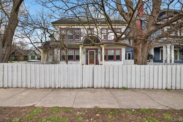 $279,900 | 1062 Bellevue Avenue, Syracuse, NY 13204