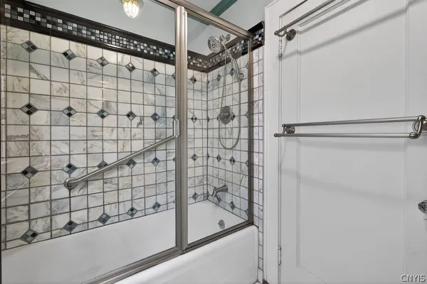 $279,900 | 1062 Bellevue Avenue, Syracuse, NY 13204