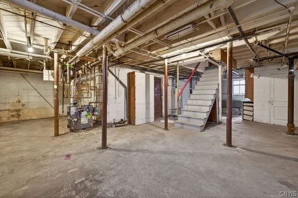 $279,900 | 1062 Bellevue Avenue, Syracuse, NY 13204