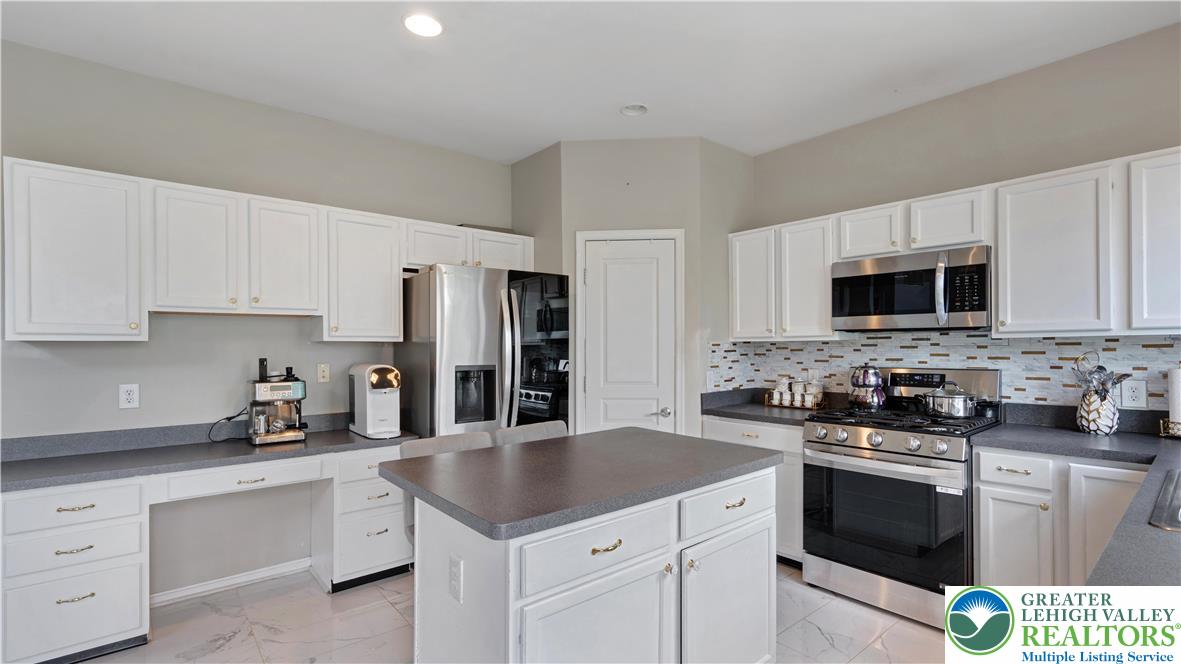 1663 Bridgeton Road Breinigsville, PA 18031 - Photo 11 of 52 Gallery Image 11