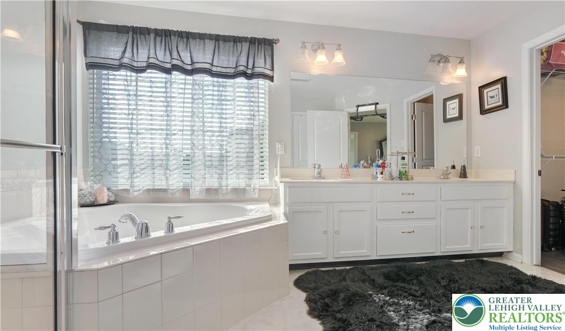 1663 Bridgeton Road Breinigsville, PA 18031 - Photo 18 of 52 Gallery Image 18