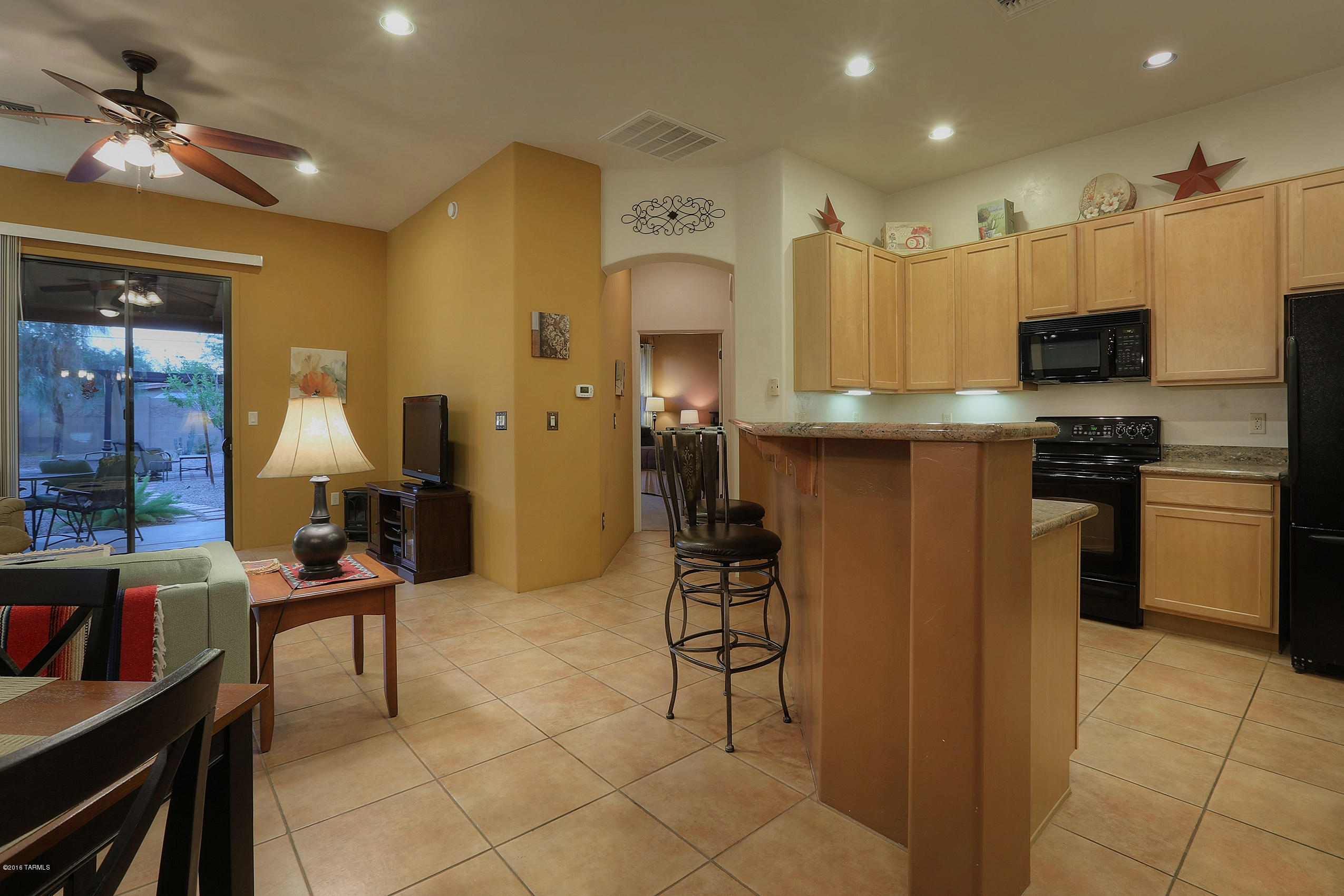365 East Cedarvale Road Tucson, AZ 85704 - Photo 2 of 31 Gallery Image 2