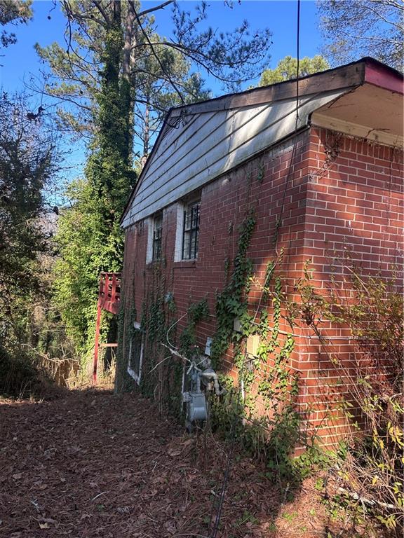 4245 Utoy Court Southwest Atlanta, GA 30331 - Photo 2 of 29